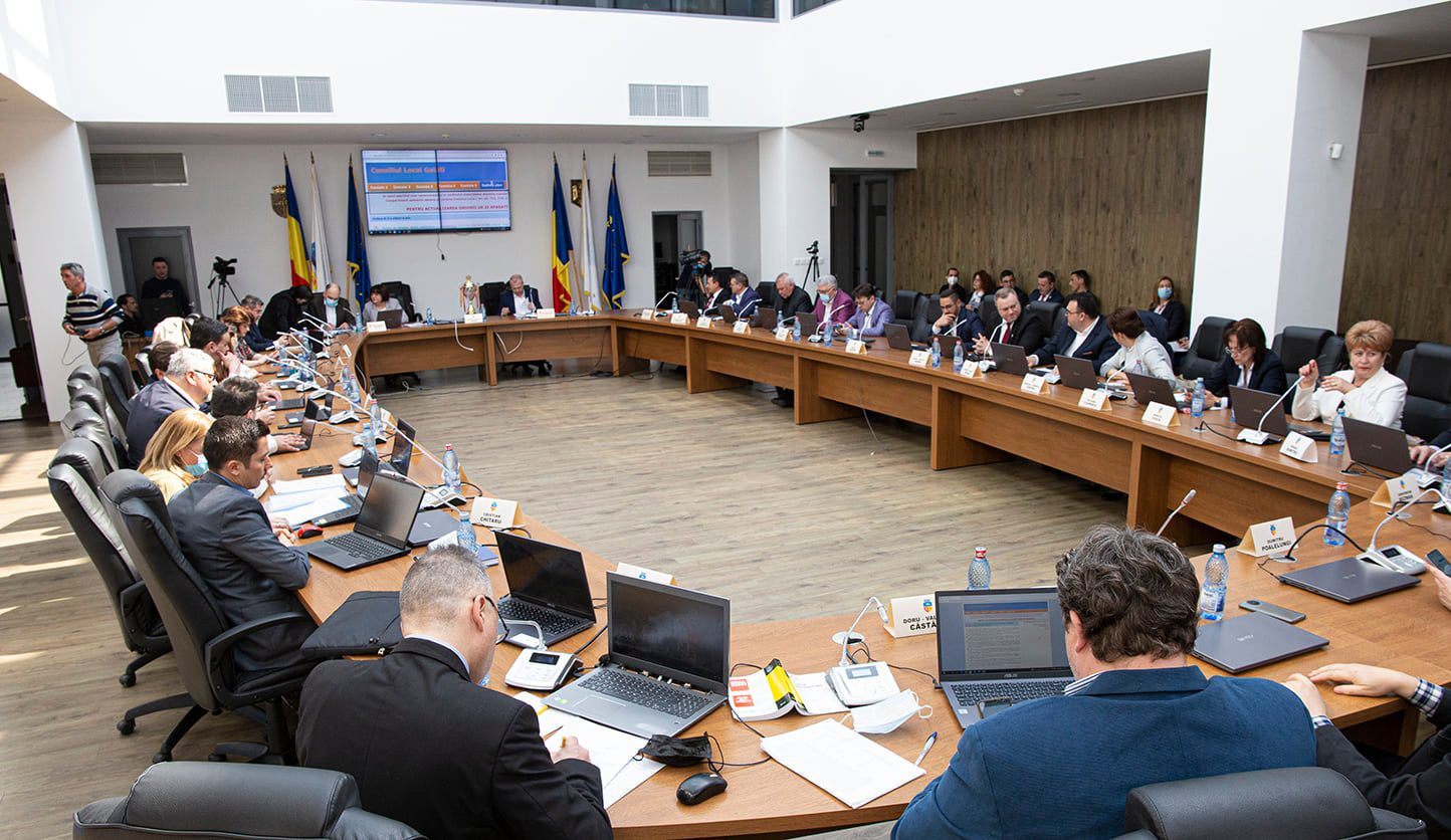 Potop de proiecte cu finanţare prin PNRR, la votul consilierilor locali