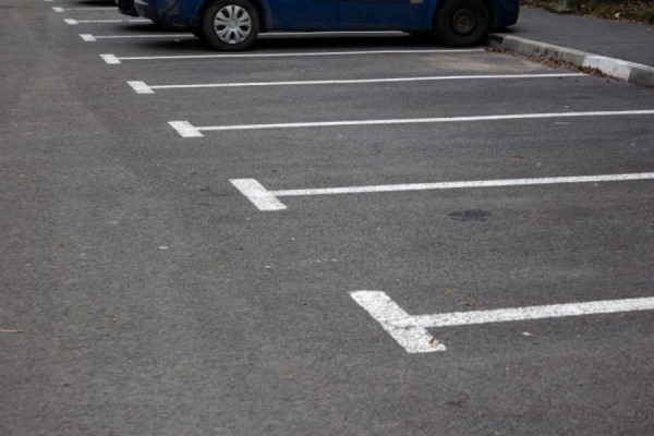 Cine și-a rezervat loc de parcare poate depune documentele