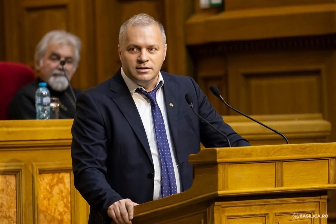 Profesorul gălăţean George Enache conferenţiază la Universitatea din Padova