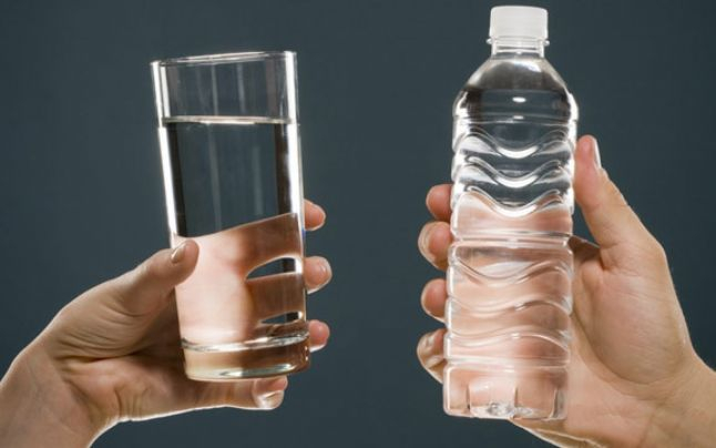 Apă de la robinet, VÂNDUTĂ sub un brand premium