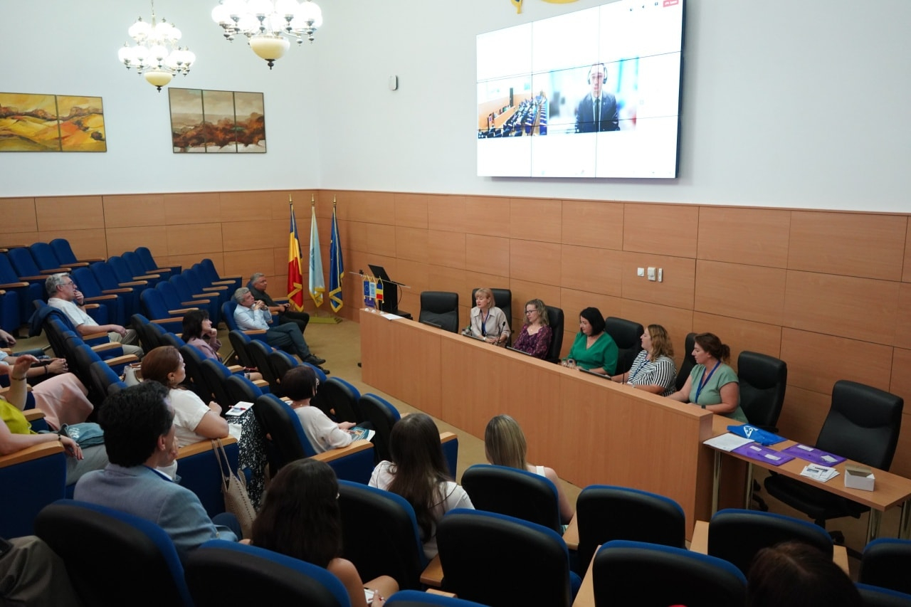 Galațiul găzduiește o conferință internațională dedicată studiilor canadiene