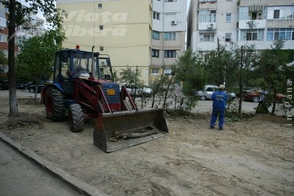 În Mazepa II, o oază de verdeaţă a devenit parcare!  