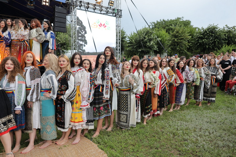 Peste 6.000 de gălățeni au sărbătorit Ziua Iei