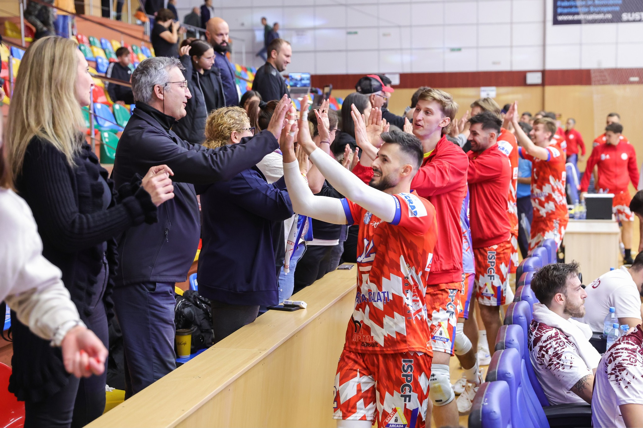 "Cupa Arcada" la volei - competiție urmărită cu interes