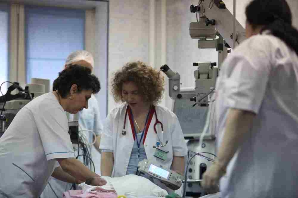 LOCURI DE MUNCĂ GALAȚI | Zeci de posturi, scoase la concurs la Spitalul de Copii