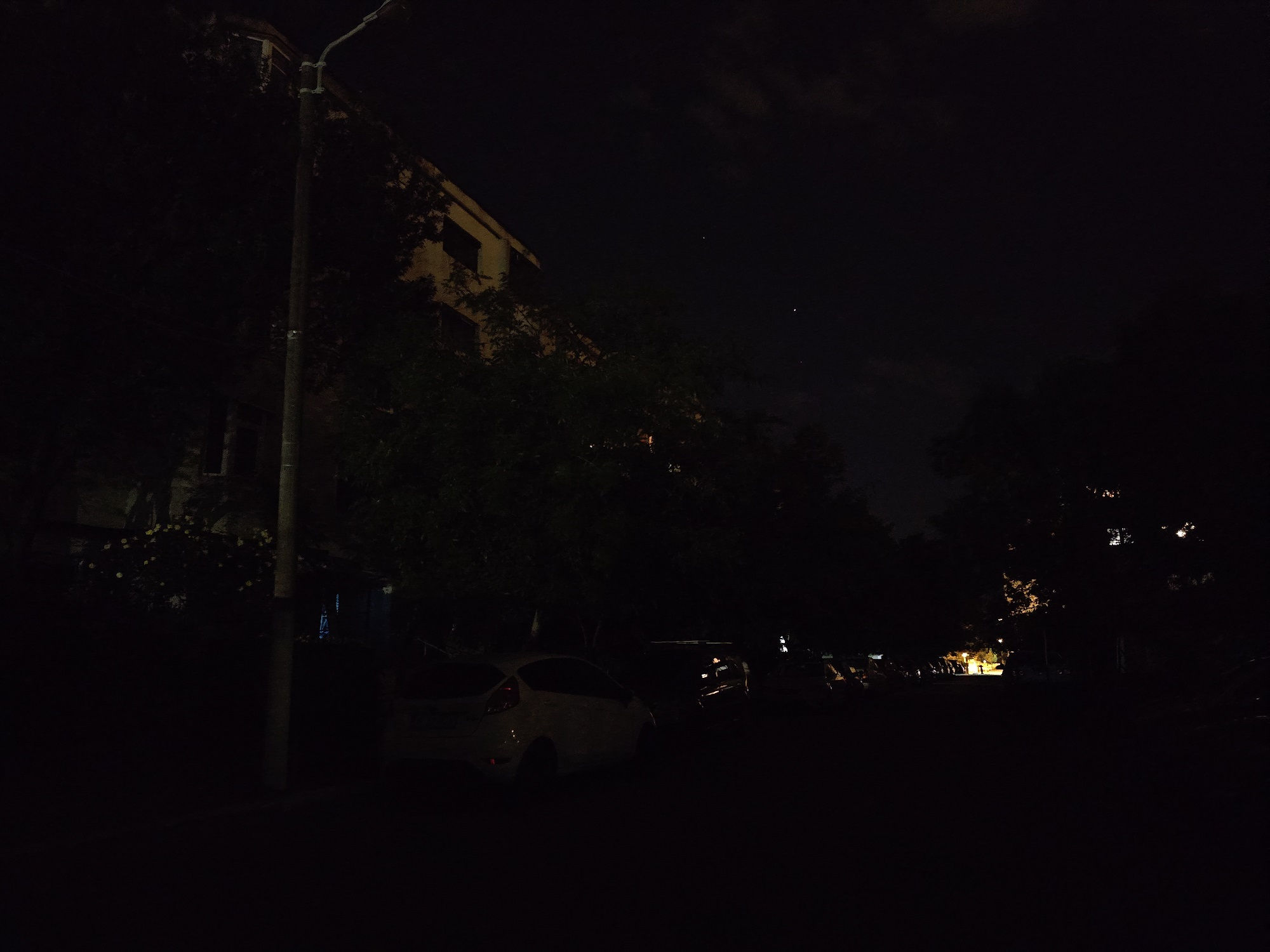 Veniți de dați lumină, în Micro 21! Defecţiune semnalată, încă nerezolvată