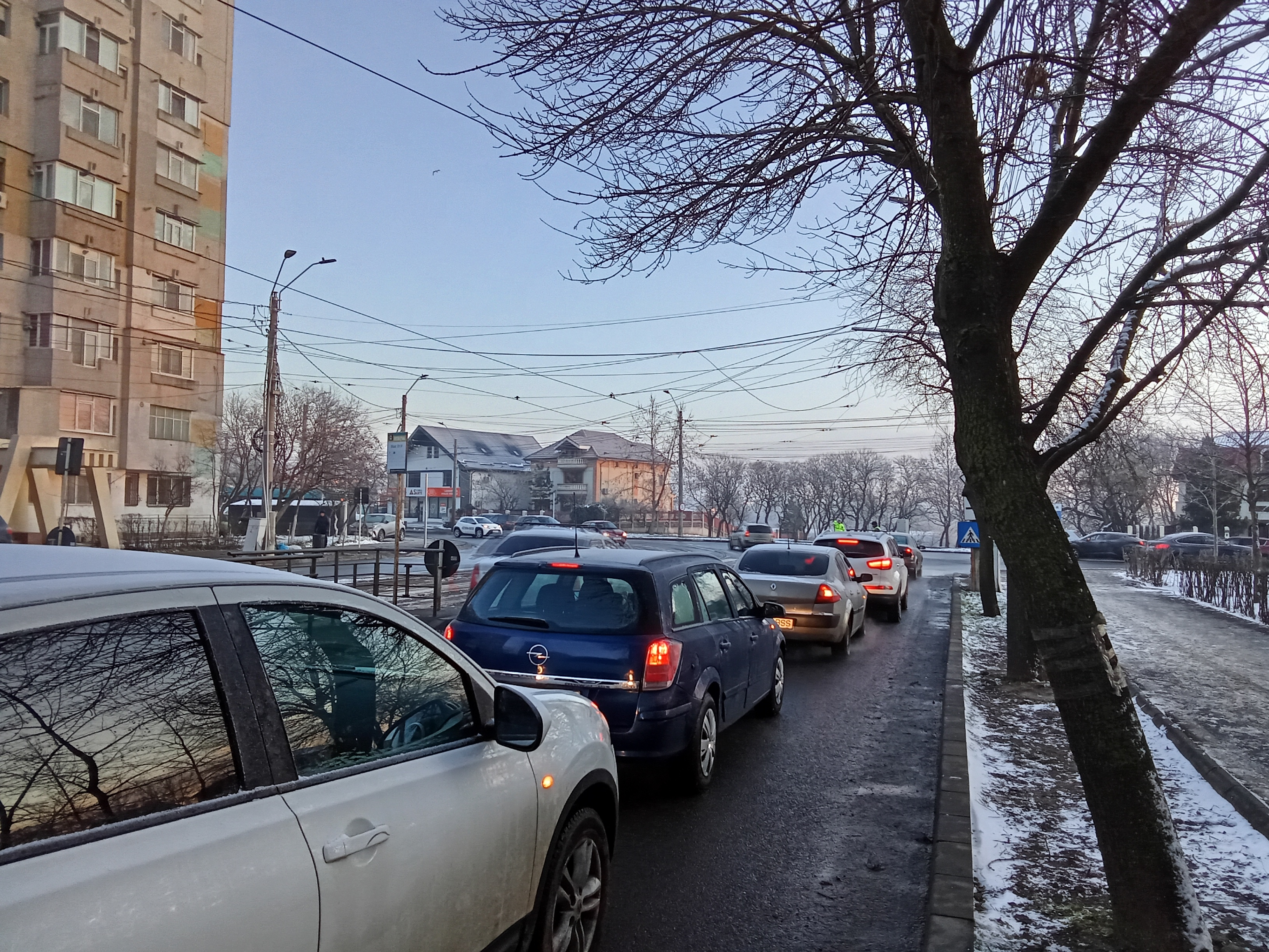 Poza zilei. Blocaje, nervi și cozi în trafic
