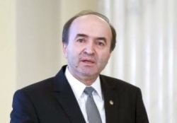 UPDATE | Procesul lui Augustin Lazăr, mutat la Bucureşti