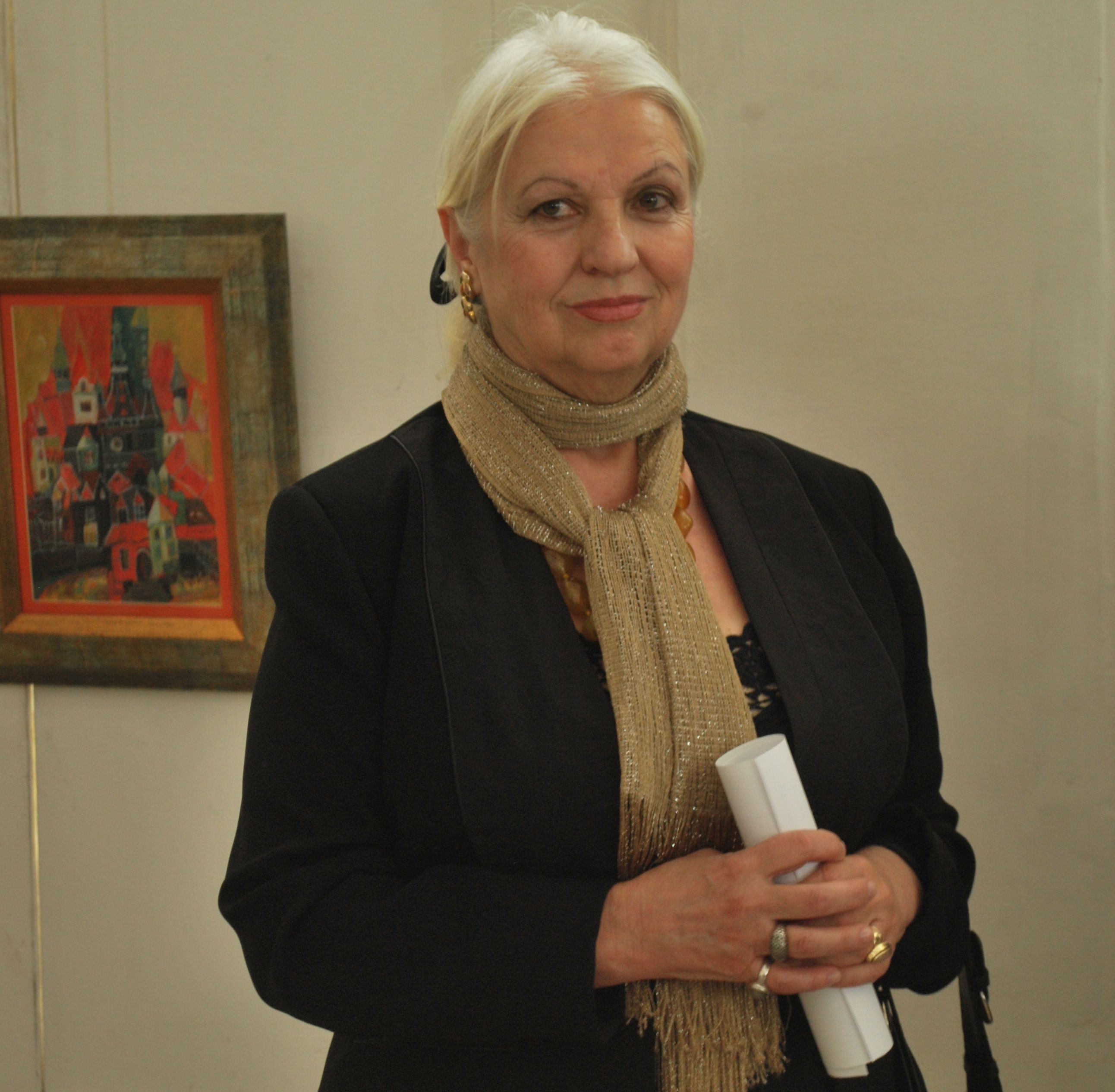 De la malul Dunării, în Oraşul Luminilor: Trei pictori gălăţeni într-un album de artă lansat la Paris