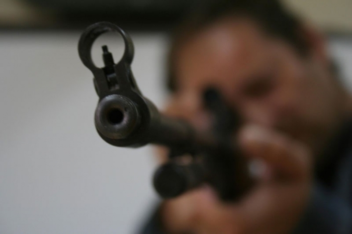 Posesorii de ARME, trimişi mai uşor la MEDIC