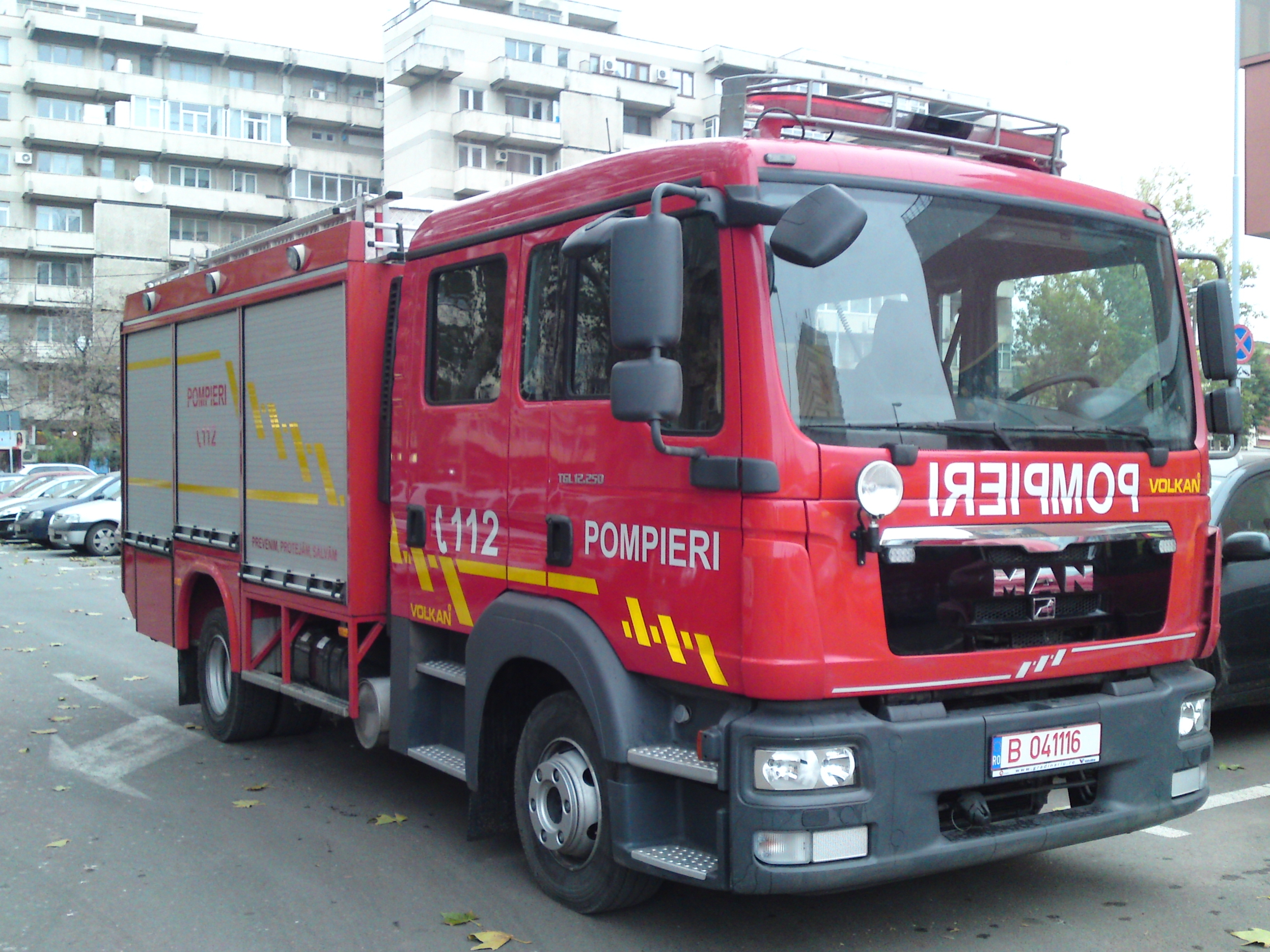 Pericol de EXPLOZIE la Tecuci/ A evitat un animal și-a intrat cu mașina într-o CONDUCTĂ DE GAZE