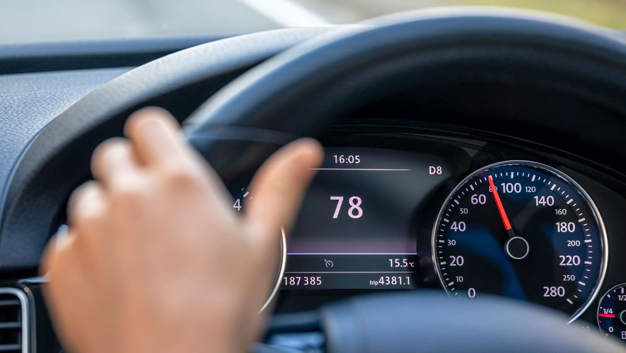 Șoferii vitezomani, pasibili de închisoare în Franţa