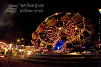 Sex „minor” în parcul de distracţii