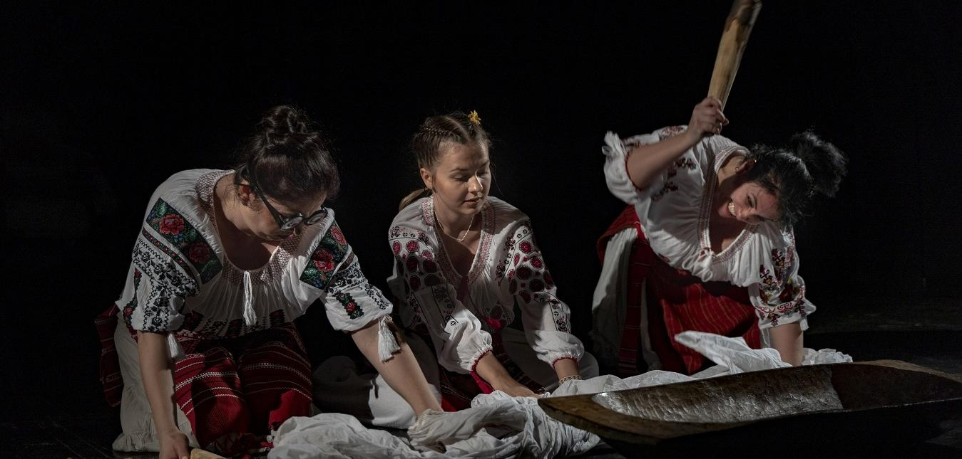 O comedie şi 18 poveşti de viaţă, la Dramatic