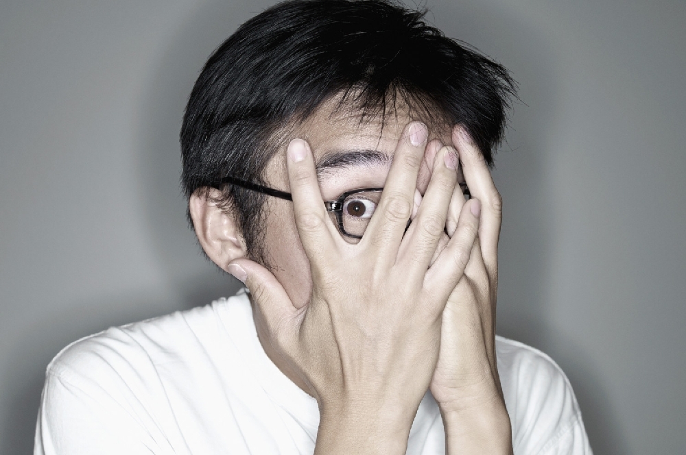 12 lucruri care îi sperie pe bărbaţi la partenerele lor şi îi pun pe fugă