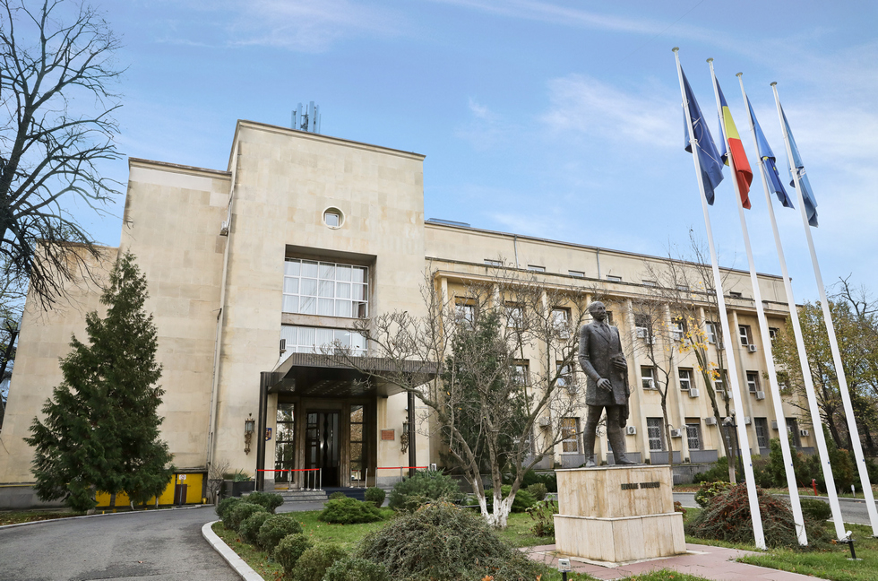 Recrutări de ofiţeri, subofiţeri şi maiştri militari de poliţie