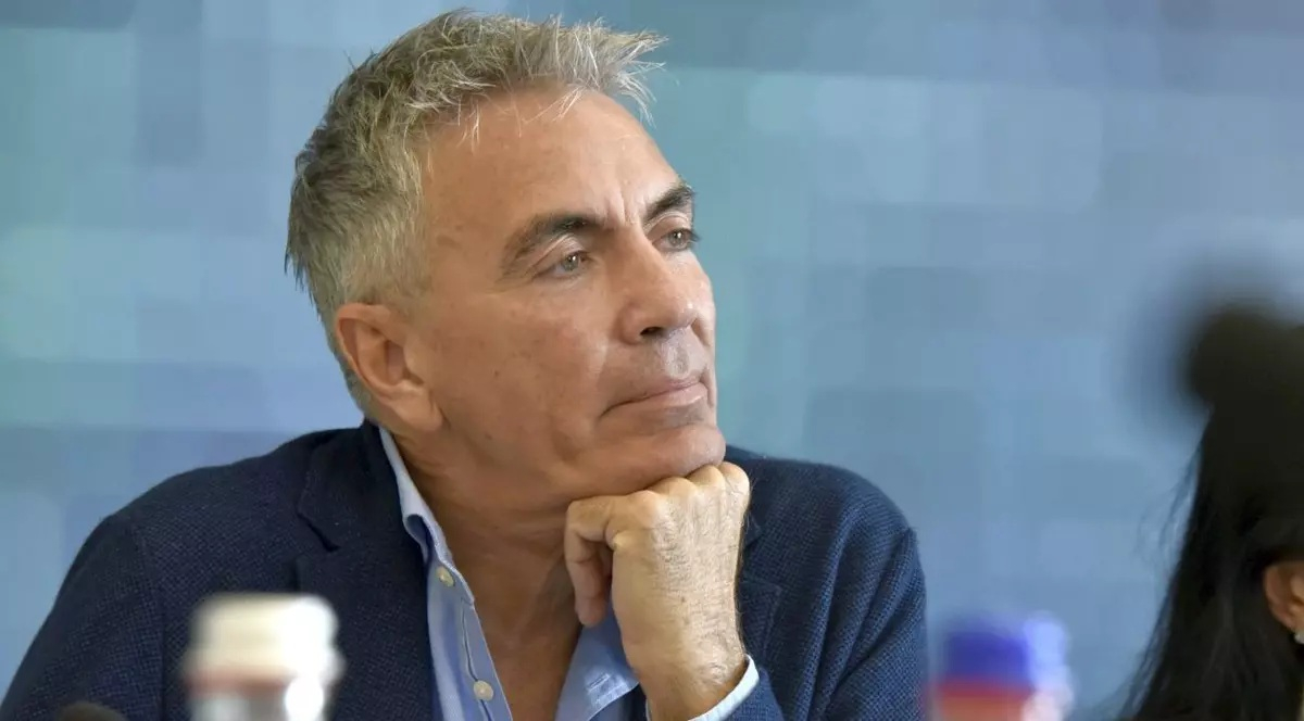 Vicepremierul Dragoș Anastasiu demisionează pentru a proteja imaginea Guvernului