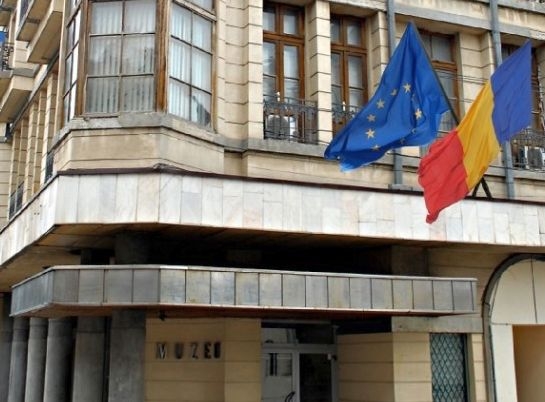 ”Uniforme româneşti de generali”, la Muzeul de Istorie din Galați