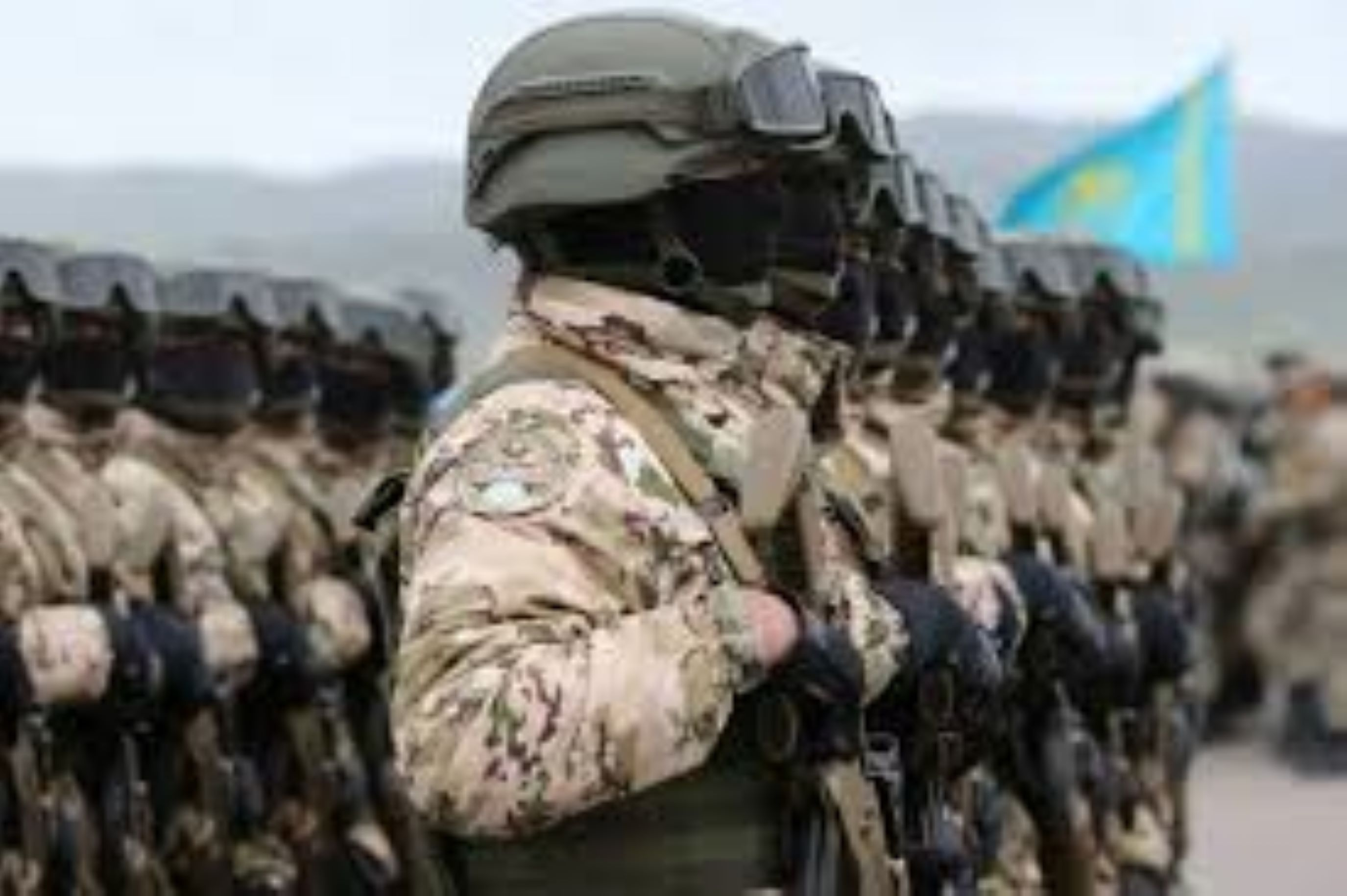 Kazahstanul, armată ca în... Ucraina