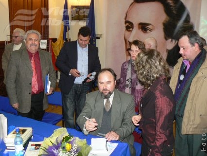 Carte de Ivan Ivlampie - „Omul tranziţiei”