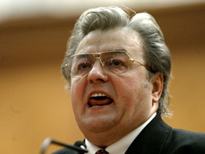 Corneliu Vadim Tudor, criticat de organizaţia de Galaţi a partidului său