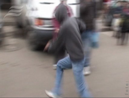 Cumpărătorii – convinşi de tâlhăria live de la Ziua Recoltei