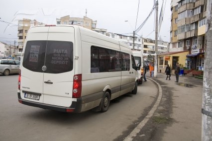 Staţie în sensul giratoriu!