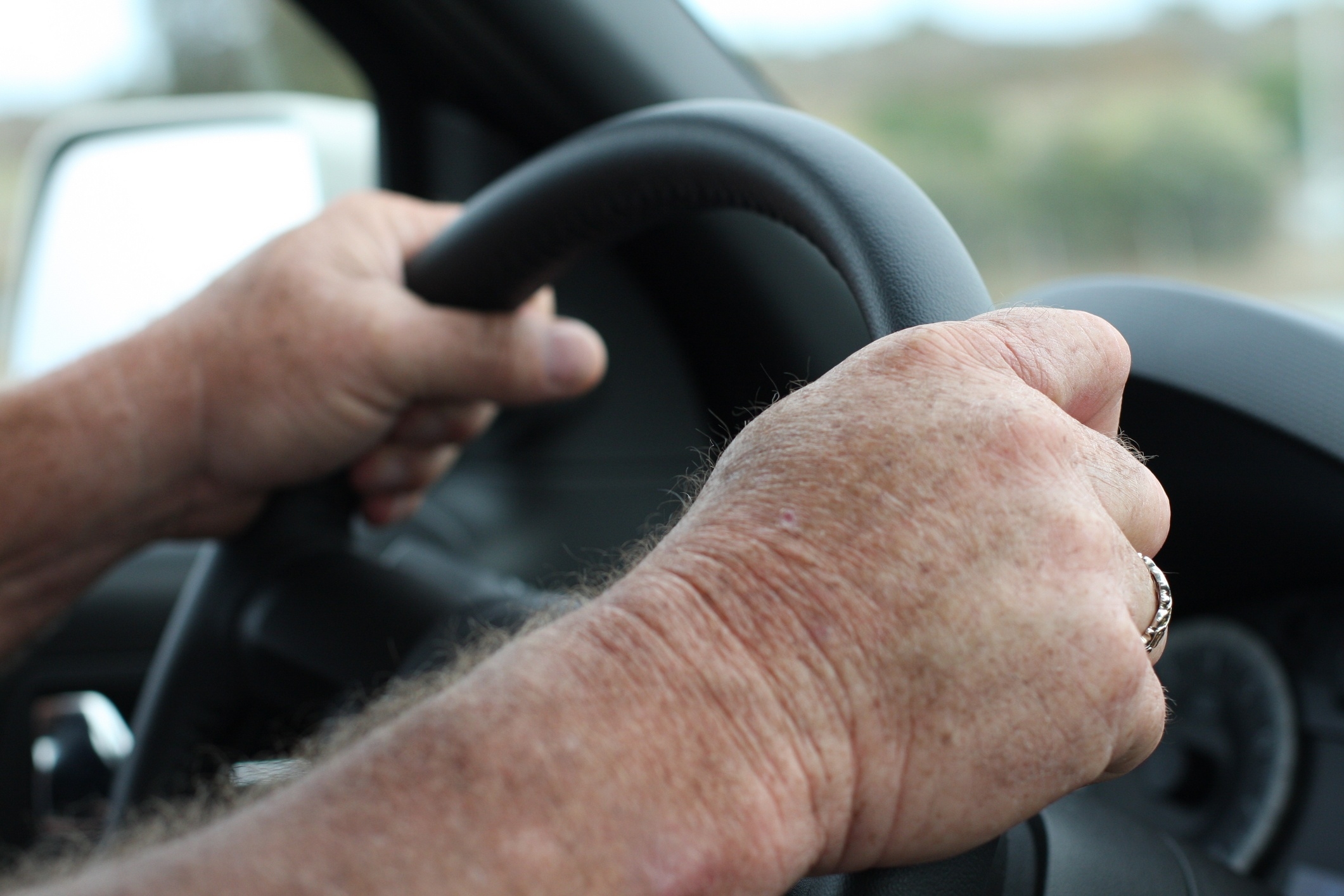 BEAT LA VOLAN, a rănit doi oameni, la Ultimul Leu 