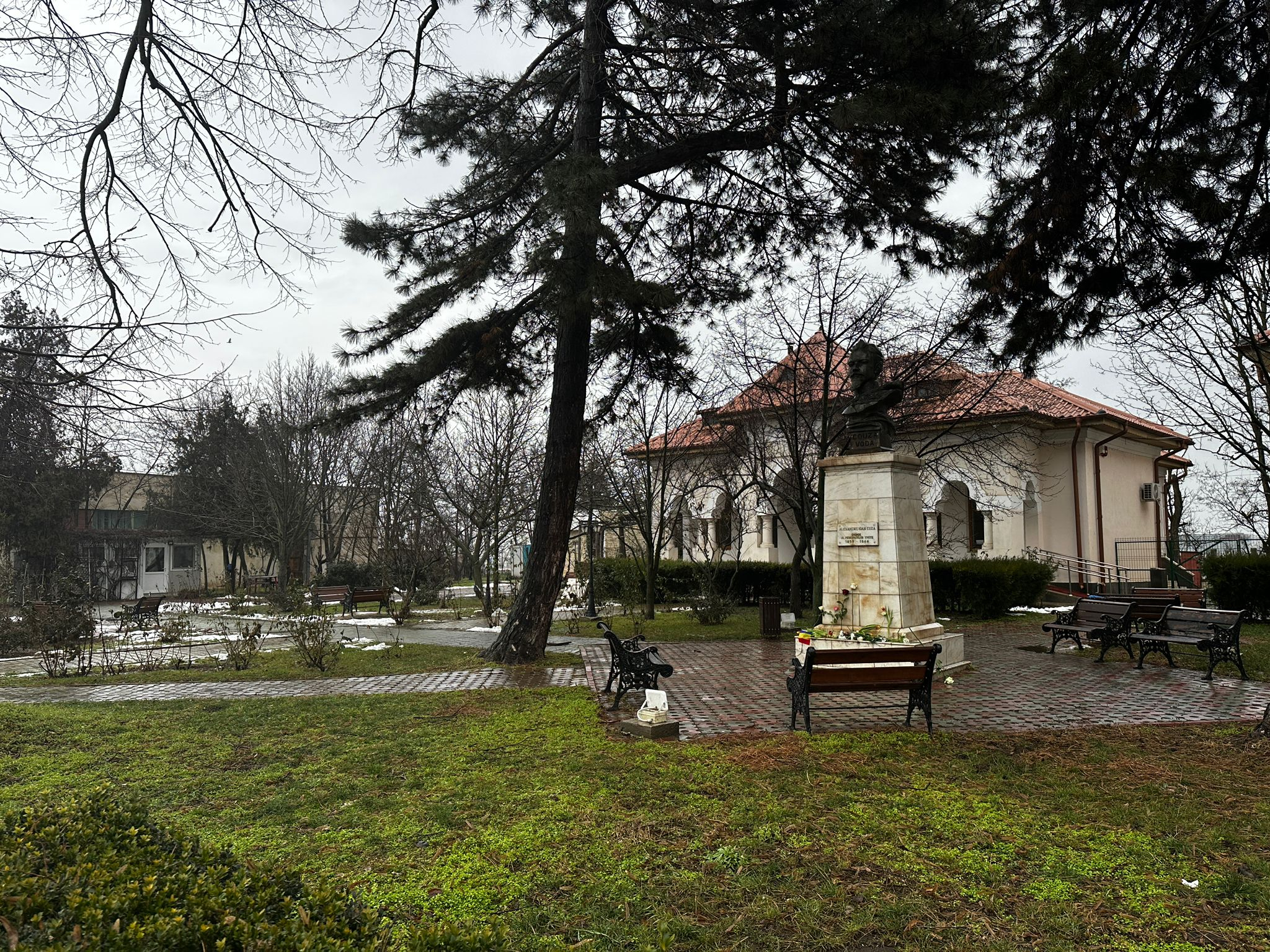 „La pas prin istorie”, în grădinile Casei „Cuza Vodă”. Cum va fi transformat un parc