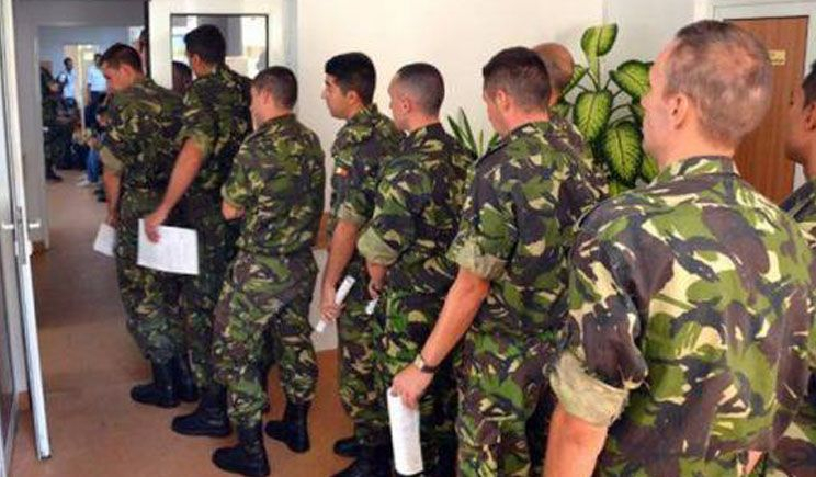 Soldat, țara te vrea citit!