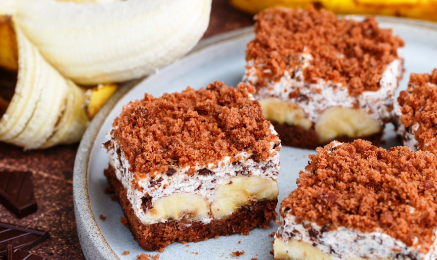 Prăjitură cu banane și ciocolată, dulce de casă savuros