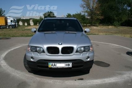 BMW X5 arestat la graniţă