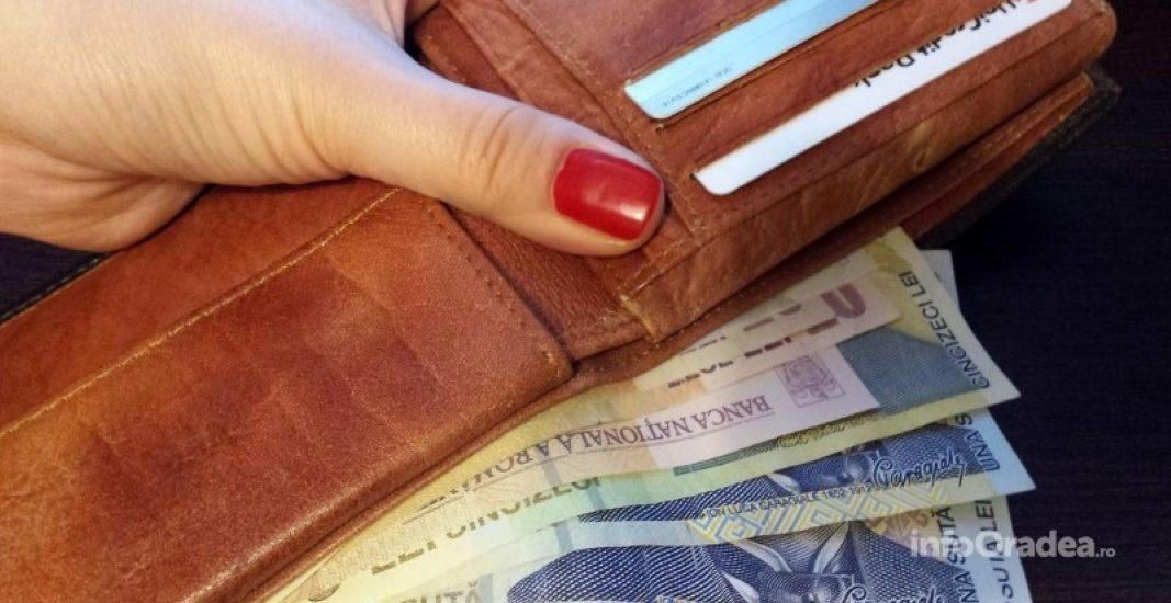 Hoață de portofele, reținută