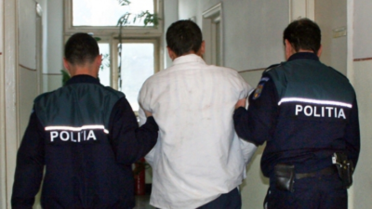 Unde-i ordin, nu-i tocmeală! Iată ce a păţit un bărbat care s-a apropiat prea mult de soţia lui