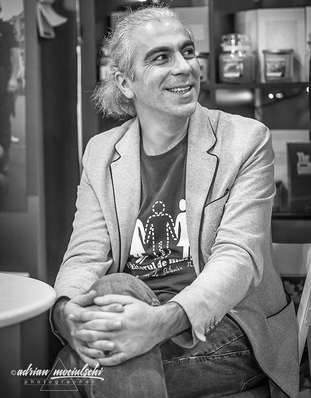 CRONICĂ DE CENACLU | Şedinţa şi lansarea