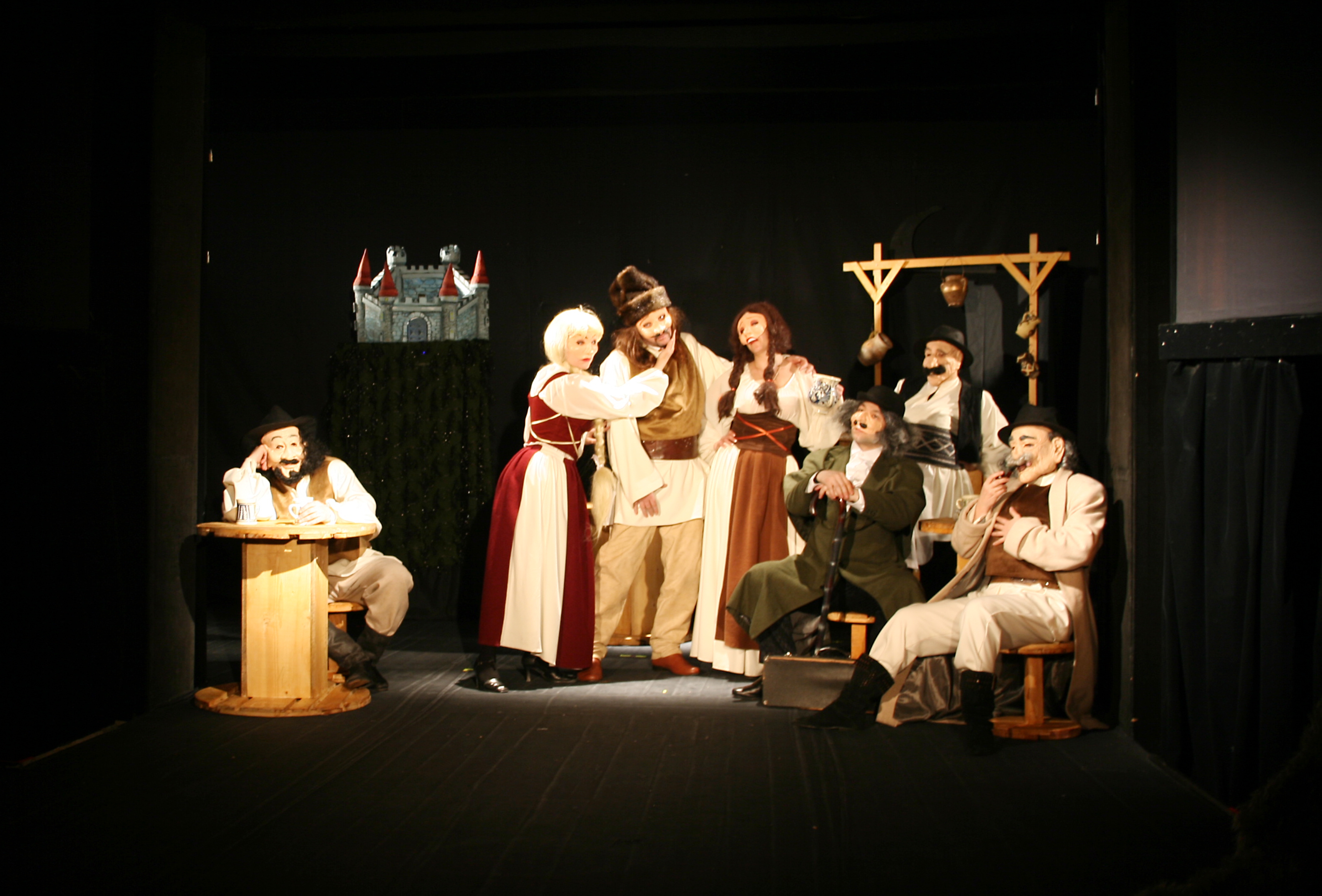 Invitaţie pentru cei mici în "Castelul din Carpaţi", duminică, la Teatrul Dramatic