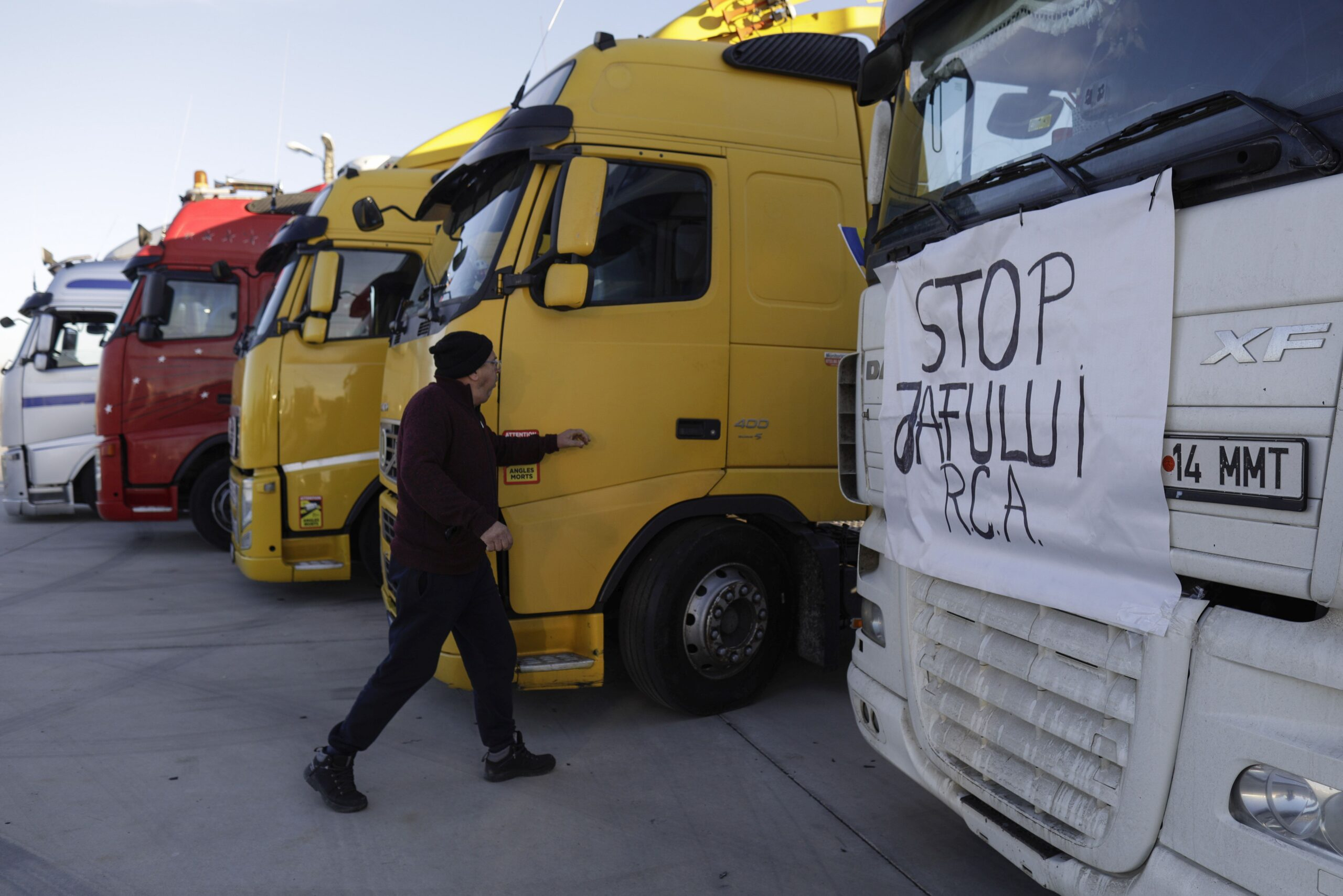 Transportatorii, a treia zi de proteste