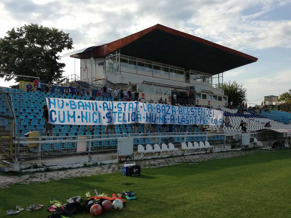 Au apărut primii nori deasupra OȚELULUI. Ostilitate față de conducere din partea suporterilor