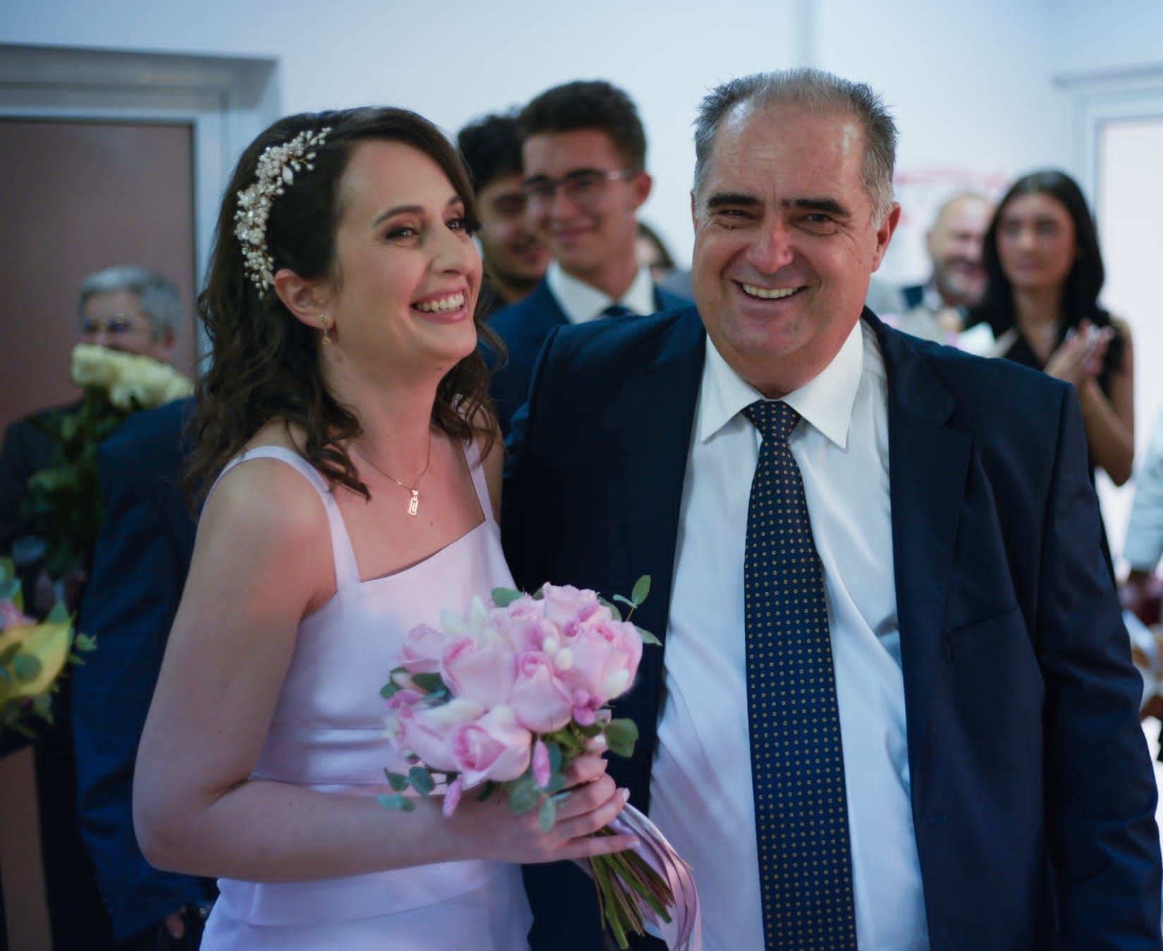 Căsătorie în lumea politico-medicală