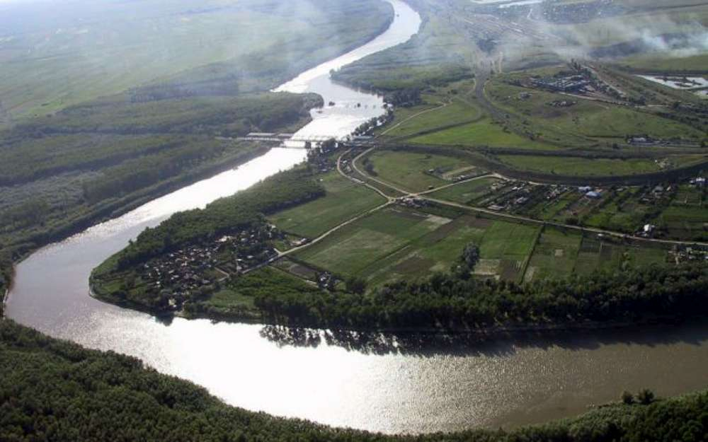 Cetățenii sunt invitați să decidă viitorul apelor