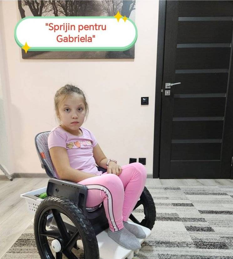 Să fim alături de Gabriela! Campanie umanitară pentru şansa unei copile de a merge