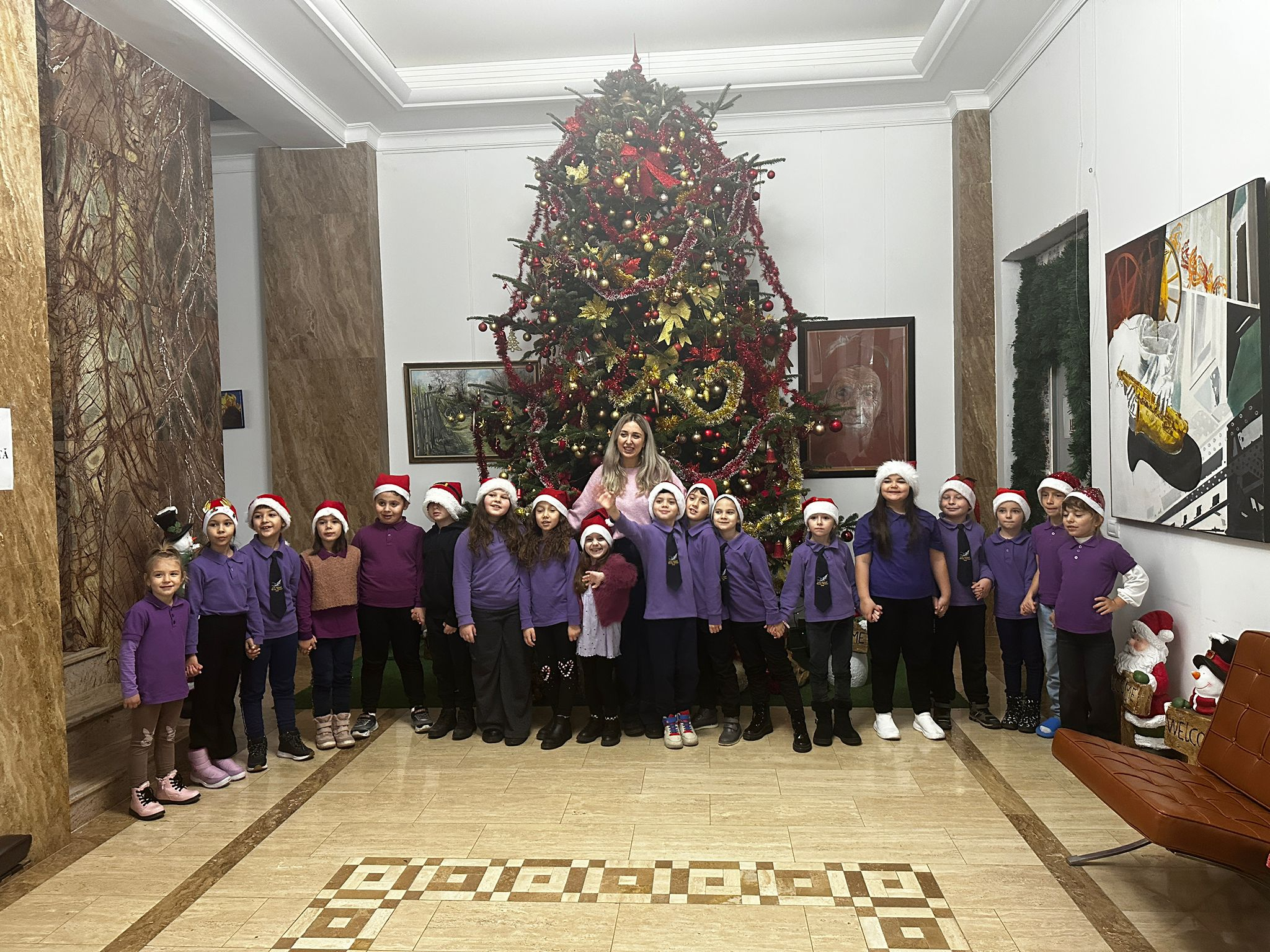 Boboceii de la Școala Nr. 18 au vestit Naşterea Domnului (VIDEO)