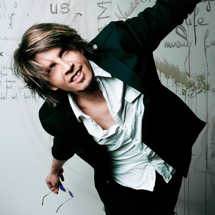 Tudor Turcu, premiat recent la Sanremo Awards, va CONCERTA luni la Galati