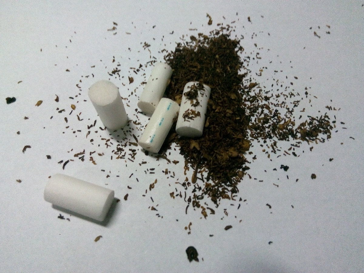 ETNOBOTANICELE continuă să facă victime la Galaţi/ TINERI DROGAŢI, depistaţi de poliţiştii locali