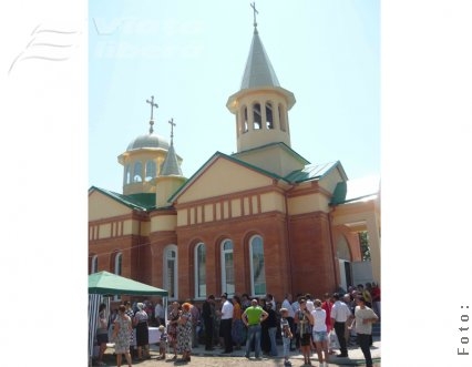 S-a sfinţit Biserica românească din Hagi Curda