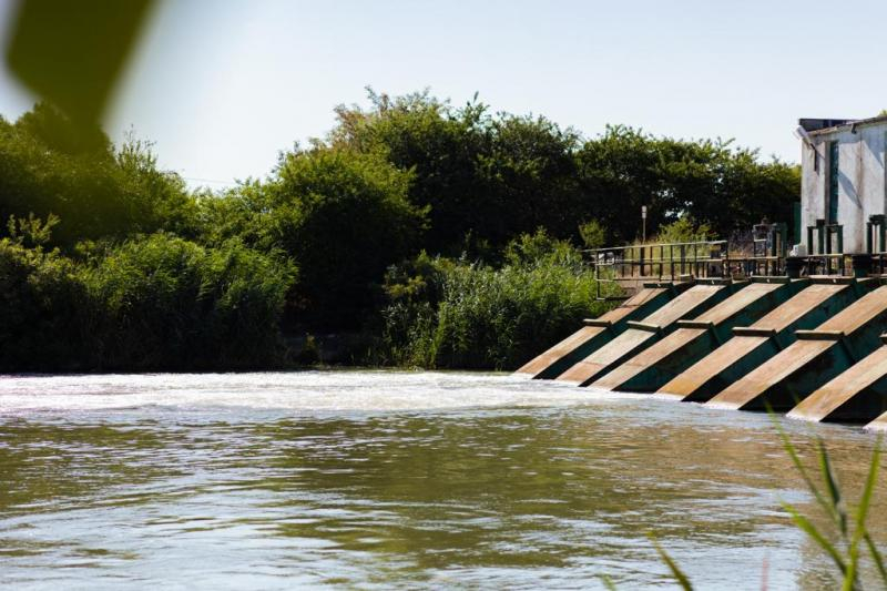 În județ, încă se mai pot iriga culturile