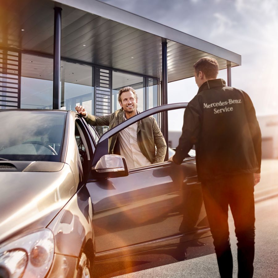 De ce să alegeți piese de origine Mercedes-Benz pentru vehiculul dumneavoastră?