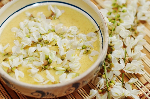 Din farmacia naturii - Florile de salcâm, un miracol de sezon