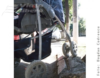 Cu bebeluşul prin jungla de asfalt