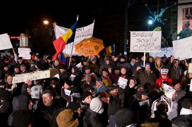 Presa străină evocă o "iarnă românească" sau "primăvara arabă" pe "străzile îngheţate" din Bucureşti